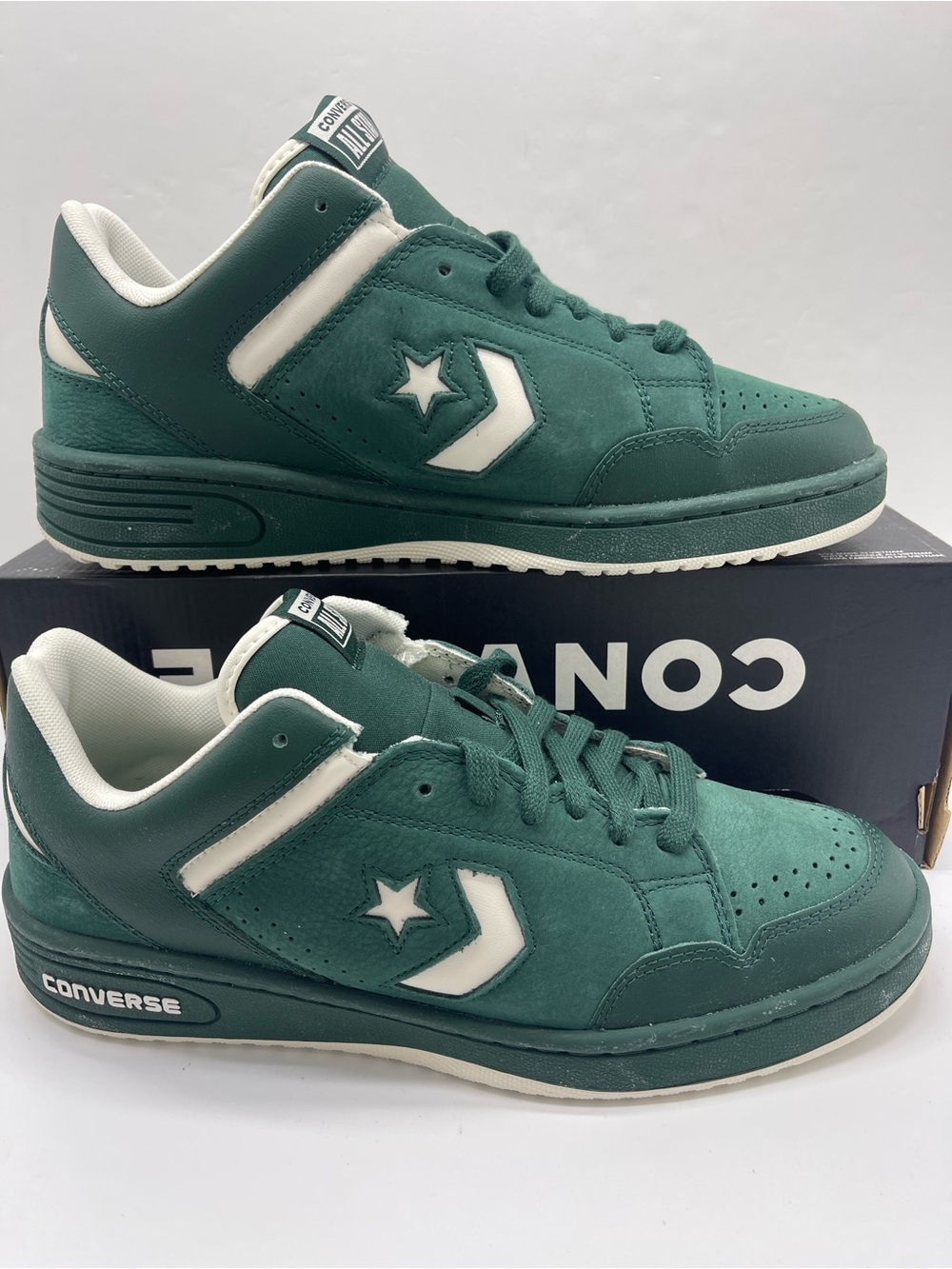 Converse Men’s A11104C WEAPON OX
GREEN ENVY/EGRET/EGRET Sneakers